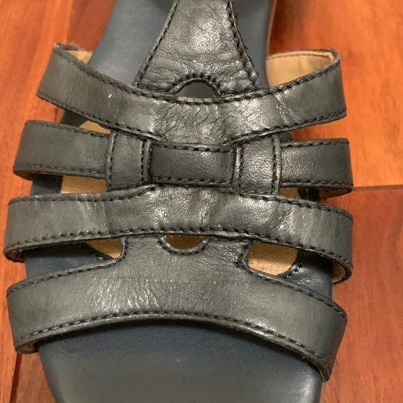 Naturalizer blue wedge sandals with Velcro straps 8.5 - Picture 13 of 14